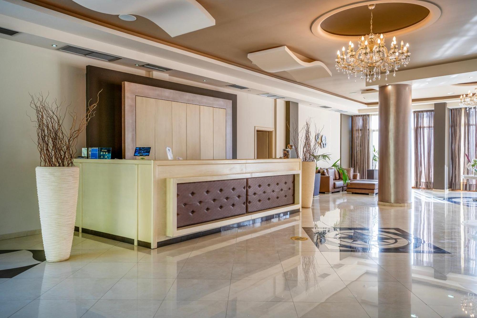 Evia Hotel & Suites Marmari (Evia) Exterior foto
