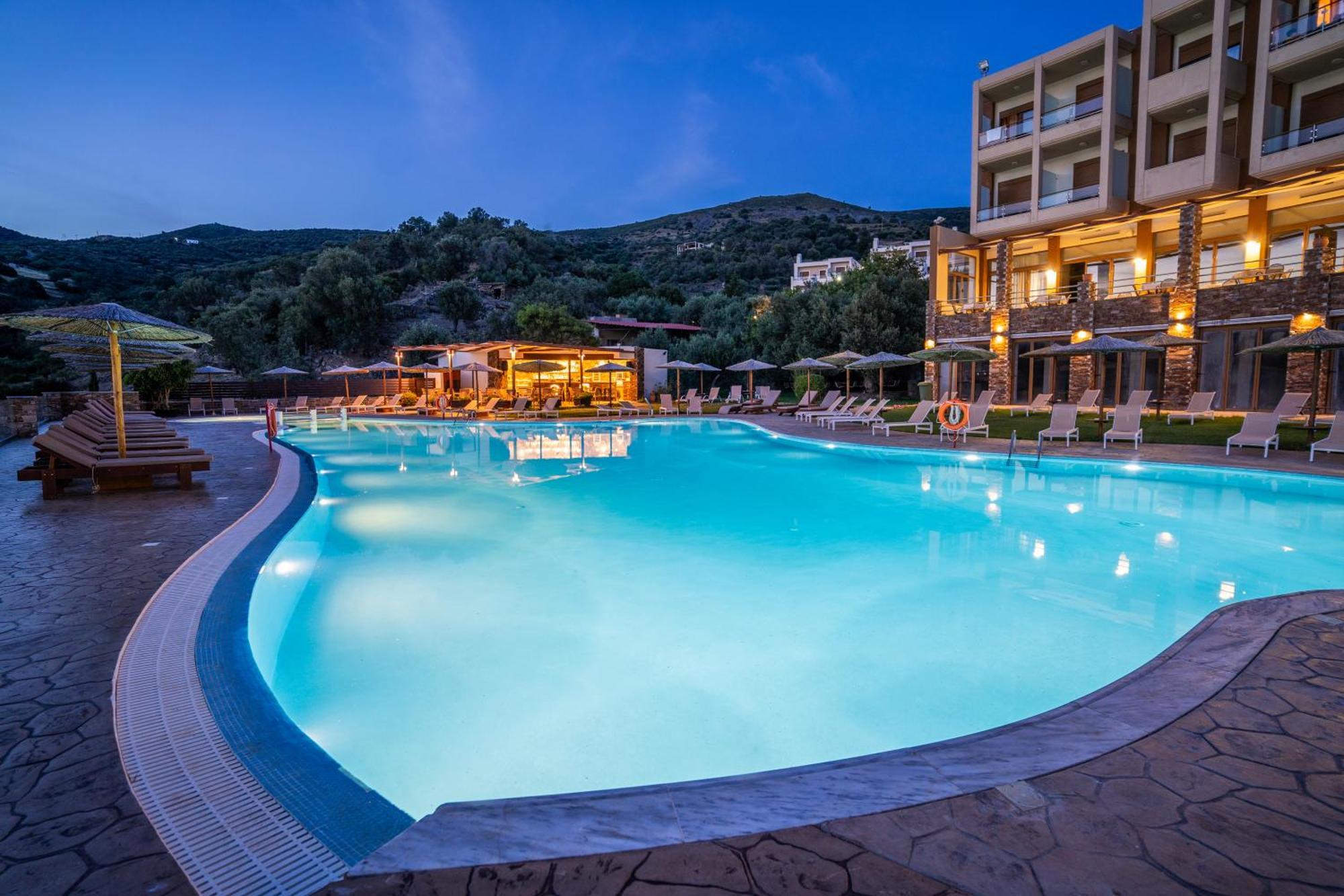 Evia Hotel & Suites Marmari (Evia) Exterior foto