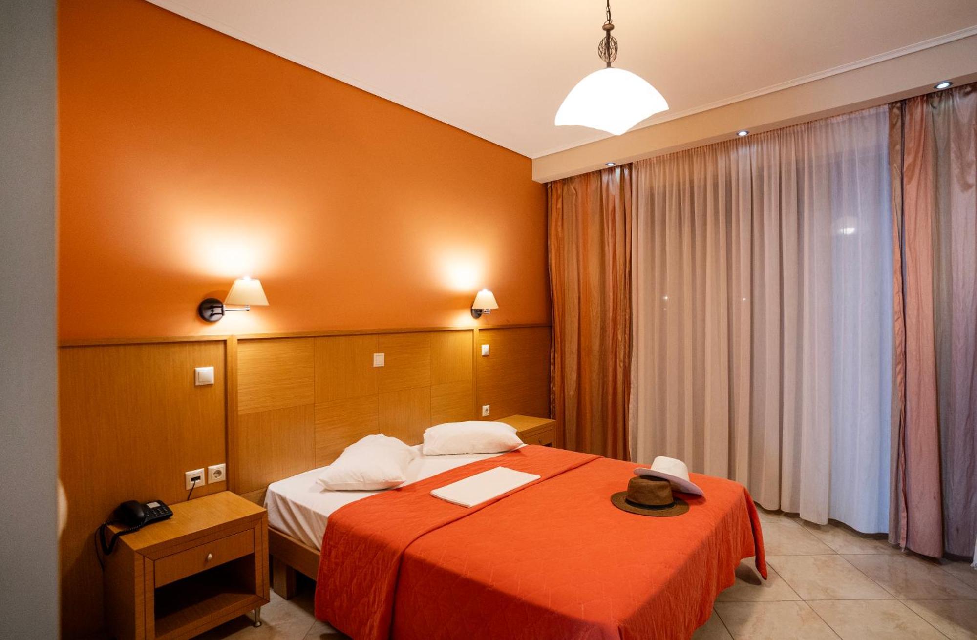 Evia Hotel & Suites Marmari (Evia) Exterior foto